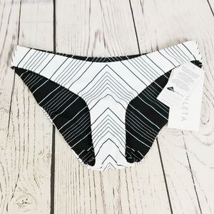 Athleta Brand new reversible bikini bottoms